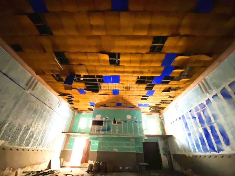 Foto a0b5f89b-e4d6-4ebc-b82b-e8e20e0e0a08. Edifici a Eslida