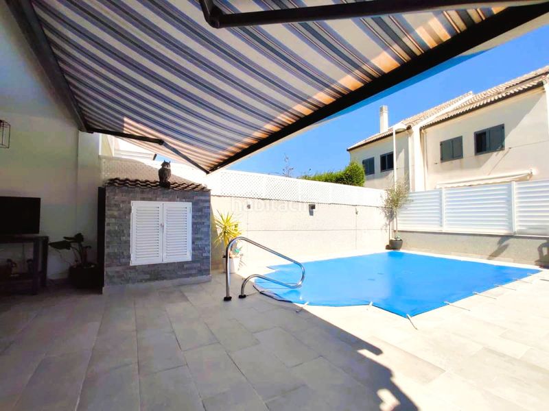 Foto 0f6f15d2-3c5e-4776-a3df-ba6264d2b2bf. Casa adossada amb aparcament piscina a Corinto-Almardà Sagunt