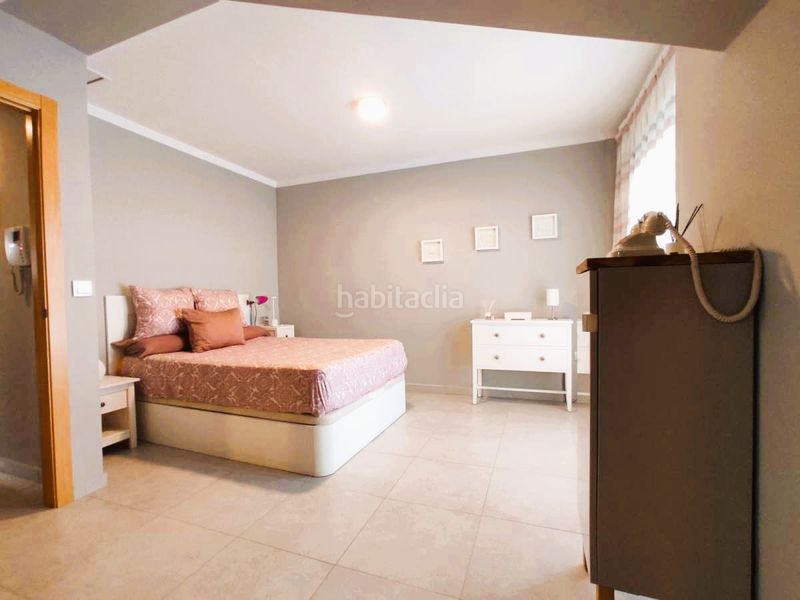 Foto 5bd7a81e-edc0-4d6a-aab7-f216329f85dc. Casa adossada amb aparcament piscina a Corinto-Almardà Sagunt