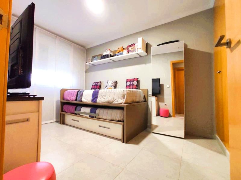 Foto a107cb3a-1003-4869-bc51-a2da2c59db10. Casa adossada amb aparcament piscina a Corinto-Almardà Sagunt