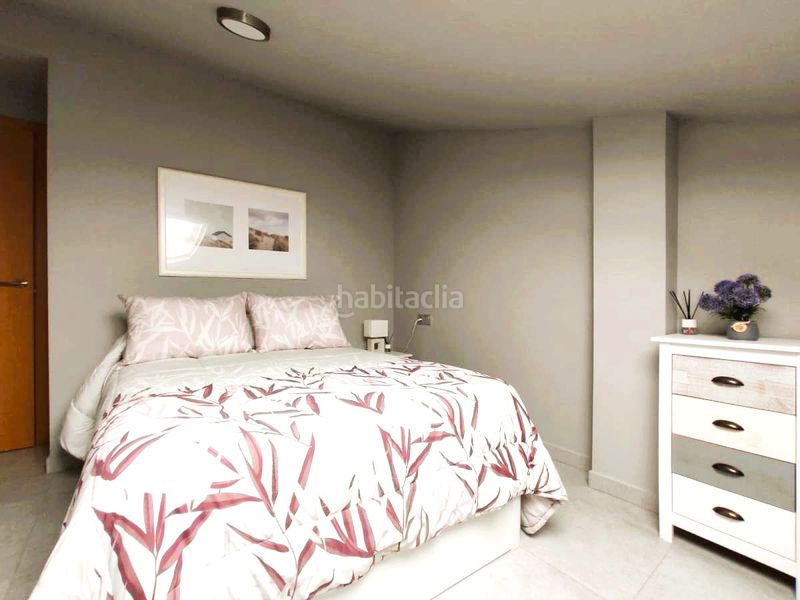 Foto acf7879e-dd71-4964-b5f6-ce345b2a4973. Casa adossada amb aparcament piscina a Corinto-Almardà Sagunt