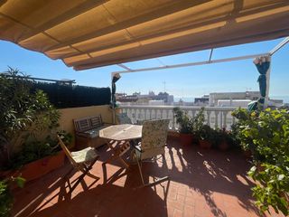 Attique  Carrer hernán cortés. Excelente ático con dos terrazas