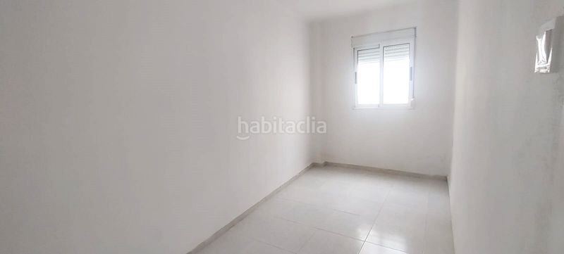 Foto ffa8e0f1-b151-4c20-8a56-d3c1c76efca8. Pis a Els Orriols Valencia