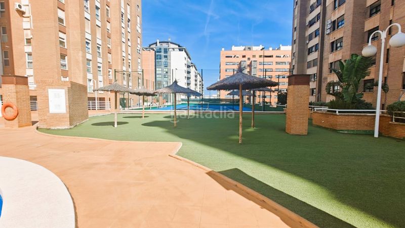 Foto c0b27217-45ff-477e-bc17-1f4f713bf62d. Pis amb xemeneia piscina a Sant Llorenç - Zona Alfahuir Valencia