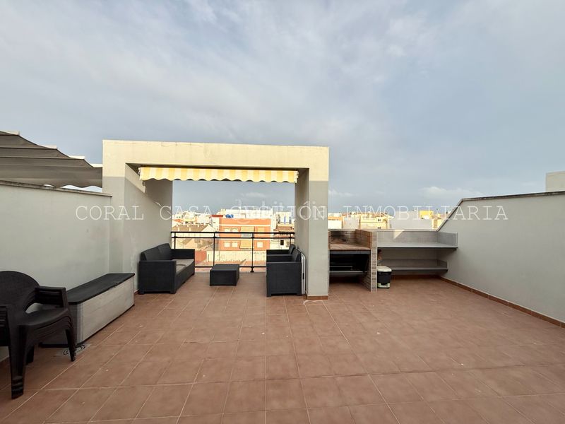 Foto 021c6893-5e76-44c5-b3a2-6b11db9063eb. Lloguer àtic amb aparcament piscina a Chilches
