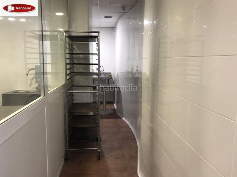 Foto 0bb057c8-61a7-4b0a-a5a5-363f170ae8f6. Traspaso local comercial restaurante c3 en traspaso en Barcelona