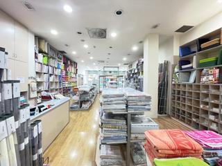 Local Comercial a Centre. Local en venta o alquiler en rambla san sebastian