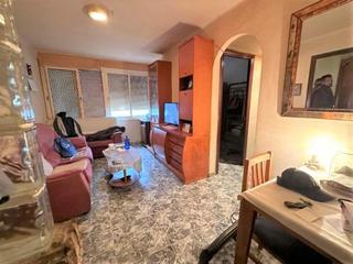 Etagenwohnung in La Salut. Piso en la salud