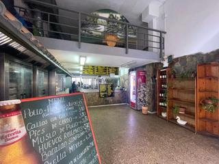 Local Comercial a Llat. Local en calle sicilia