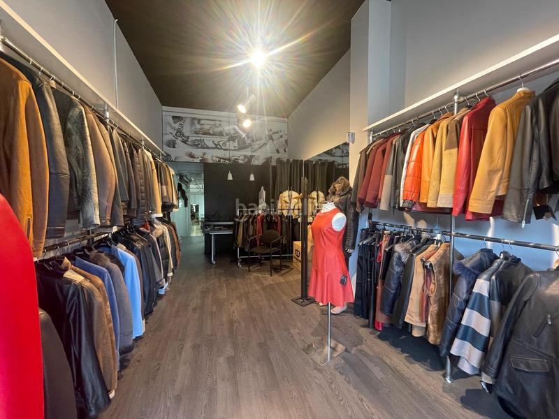 Foto 3b0becb5-c3fa-4466-b708-7d61f8faeac9. Alquiler local comercial local junto iglesia mayor en Santa Coloma de Gramenet