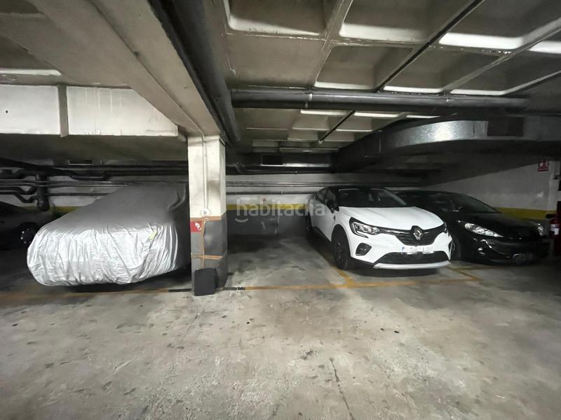 Foto 1fe0342e-79f1-490a-a141-941b4cbda6d4. Parking coche parking frente marcado Fondo en Fondo Santa Coloma de Gramenet