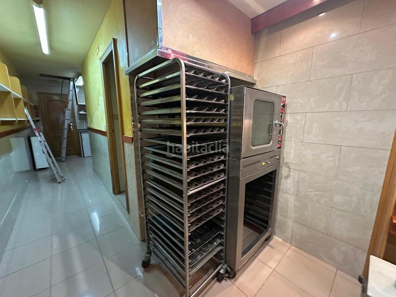 Foto bd72f33e-6703-49ed-937d-255d6171c714. Local commercial dans Centre Santa Coloma de Gramenet