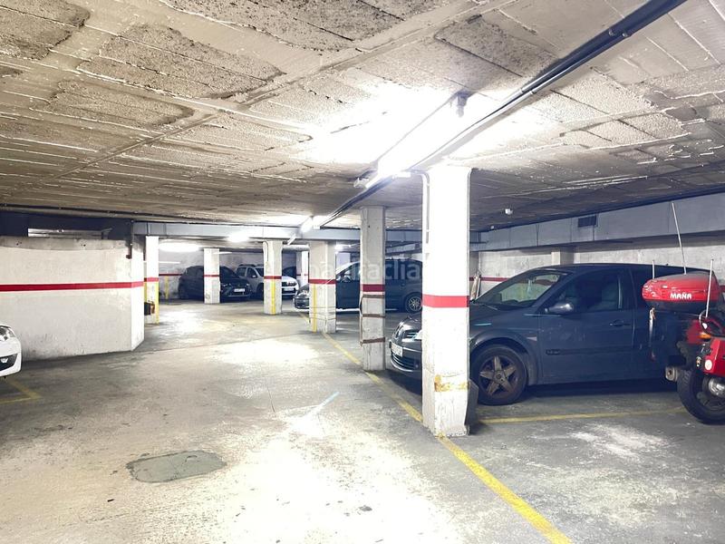 Foto 5aa3a435-1688-42a8-9a28-8c7a2e34c734. Car parking in Can Mariner Santa Coloma de Gramenet
