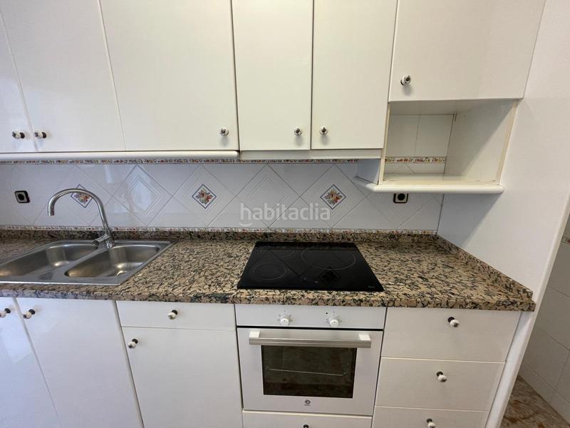 Foto e291b9f2-8379-427f-a4be-7f2538820d1b. Piso  junto calle irlanda en Fondo Santa Coloma de Gramenet