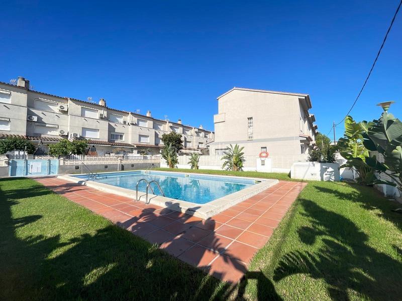 Foto 61c0ebcb-0cd6-4532-a9bb-5ecb9e0218d2. Casa amb aparcament a Creixell