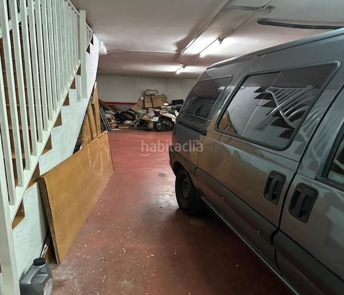 Foto c65b7317-391c-44f6-93a4-09504a801001. Casa  en calle genova en Llatí Santa Coloma de Gramenet