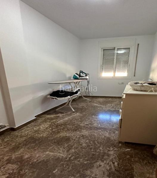 Foto eb8f06ec-5910-4ffc-89da-e1475b52a3d5. Casa  en calle genova en Llatí Santa Coloma de Gramenet