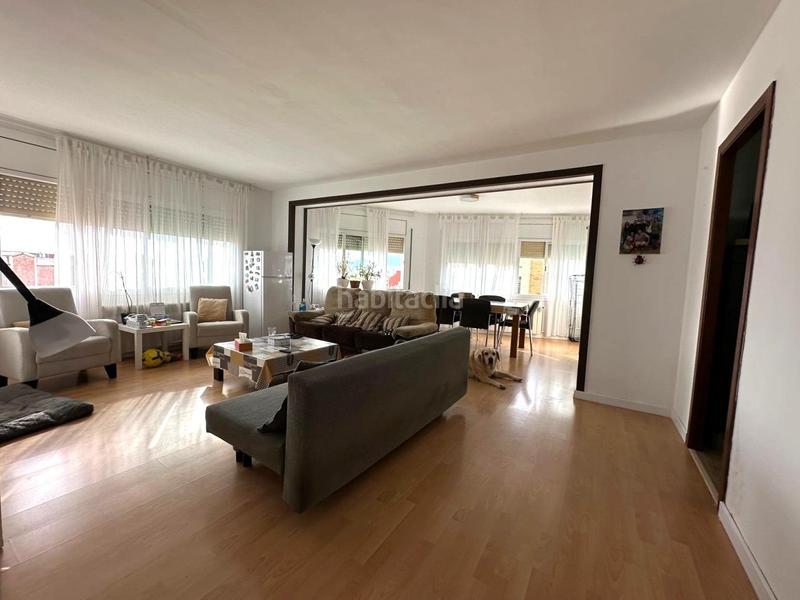 Foto be4efbc7-f0ad-4bd8-9c1b-59c20c473cac. Pis amb calefacció a Centre Santa Coloma de Gramenet