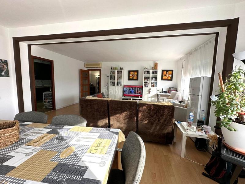 Foto ed08b077-4f1a-42a0-be17-30d5ef0f4944. Pis amb calefacció a Centre Santa Coloma de Gramenet