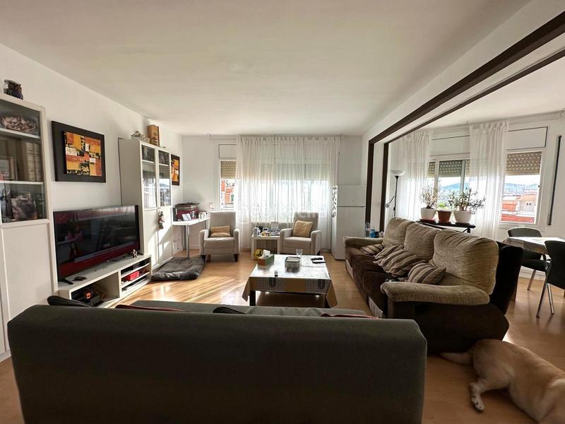 Foto f99237bf-8148-4340-a53e-620884e449bb. Pis amb calefacció a Centre Santa Coloma de Gramenet