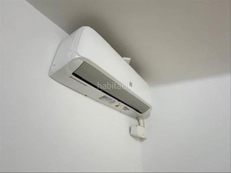 Foto 08b7f319-0236-46b7-bc92-26d2b58eeddc. Monolocale in Singuerlín Santa Coloma de Gramenet