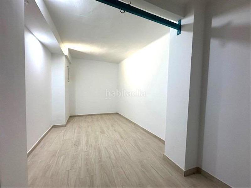 Foto 9817ba02-bff3-4a6b-9bc7-0a4d7a4d45b9. Monolocale in Singuerlín Santa Coloma de Gramenet