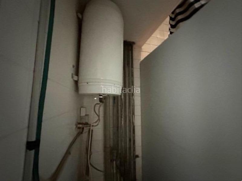 Foto c8781587-0ab1-4ca5-a14e-356f405bb33e. Monolocale in Singuerlín Santa Coloma de Gramenet