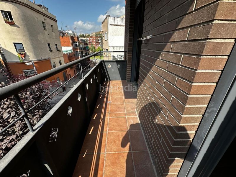 Foto 0de1ac0a-d3a0-4d53-b7cb-4107f2a59538. Edificio oportunidad de inversión en edificio en la Trinitat Vella, 500.000 en Barcelona