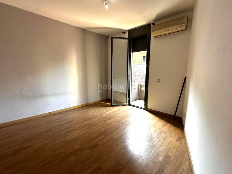 Foto 8bf2fc1a-20d0-4004-9f65-e7e9e265d750. Edificio oportunidad de inversión en edificio en la Trinitat Vella, 500.000 en Barcelona