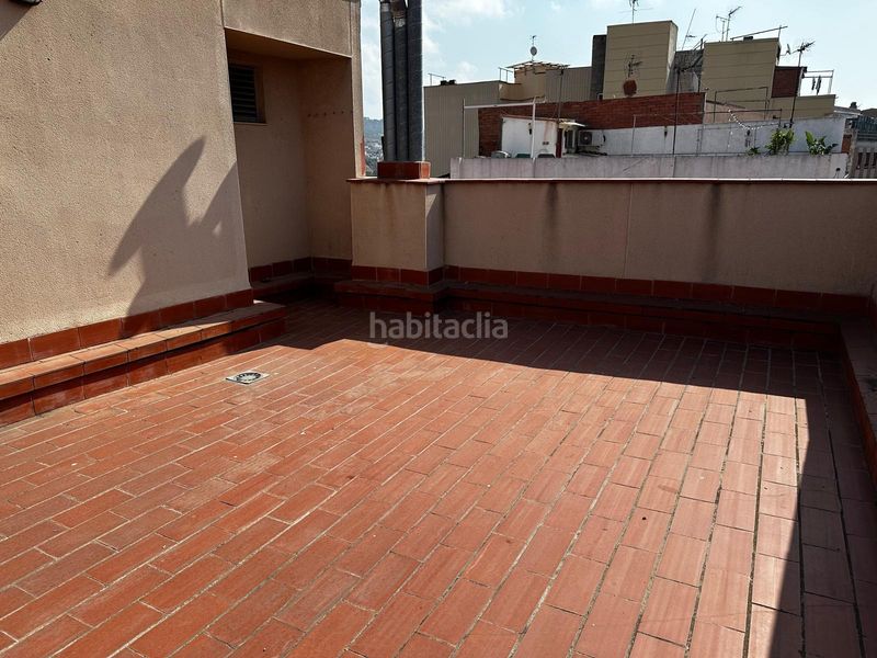Foto bd5f5e64-af88-4dc9-9dee-06abe078ddb8. Edificio oportunidad de inversión en edificio en la Trinitat Vella, 500.000 en Barcelona