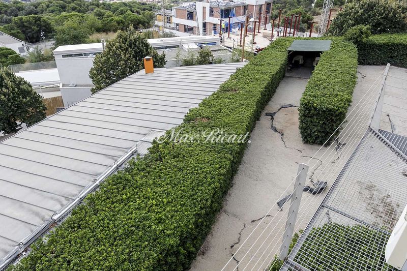 Foto 0e024818-4af4-4aca-8d25-b1e3291acb5f. Casa amb calefacció aparcament piscina a Sarrià Barcelona