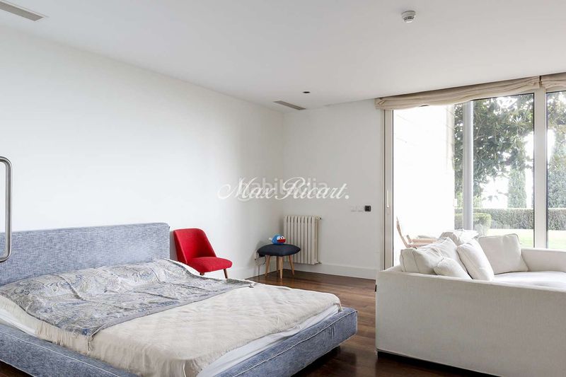 Foto 753e937c-ef31-491f-b01d-99711ca789d5. Casa amb calefacció aparcament piscina a Sarrià Barcelona