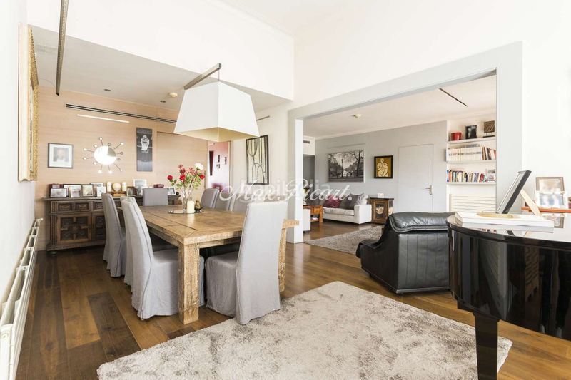 Foto 342b7e60-cbcd-4939-8b9c-3c9e0d888bbe. Ático impresionante ático con piscina y vistas 360 sobre la ciudad en el eixample derecho 284m en Barcelona