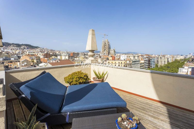 Foto b7ce6db3-26b7-4666-b55b-4a0a709f6b92. Ático impresionante ático con piscina y vistas 360 sobre la ciudad en el eixample derecho 284m en Barcelona