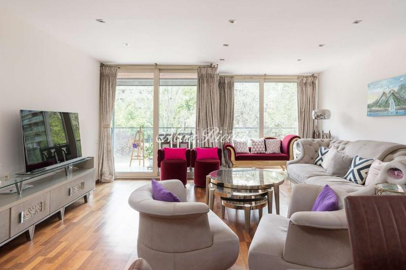 Foto 6765b8f3-9b45-4ac6-8c2a-9d346cc9fe6a. Affitto appartamento con riscaldamento parcheggio in Barcelona