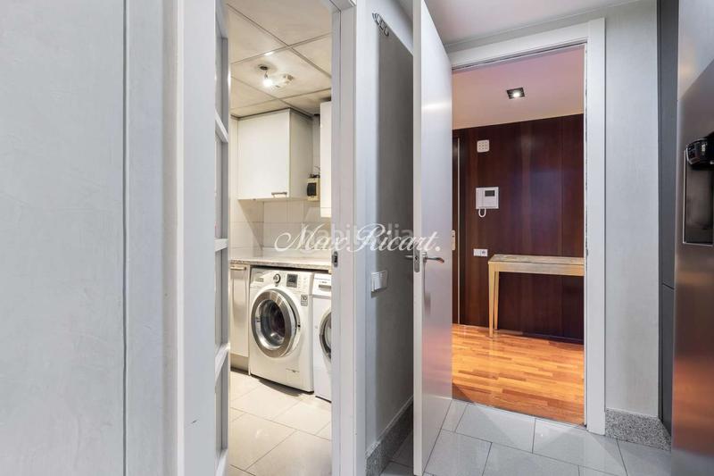 Foto dbdbedf5-bd68-4158-8bb1-27a8a5a2fba6. Affitto appartamento con riscaldamento parcheggio in Barcelona