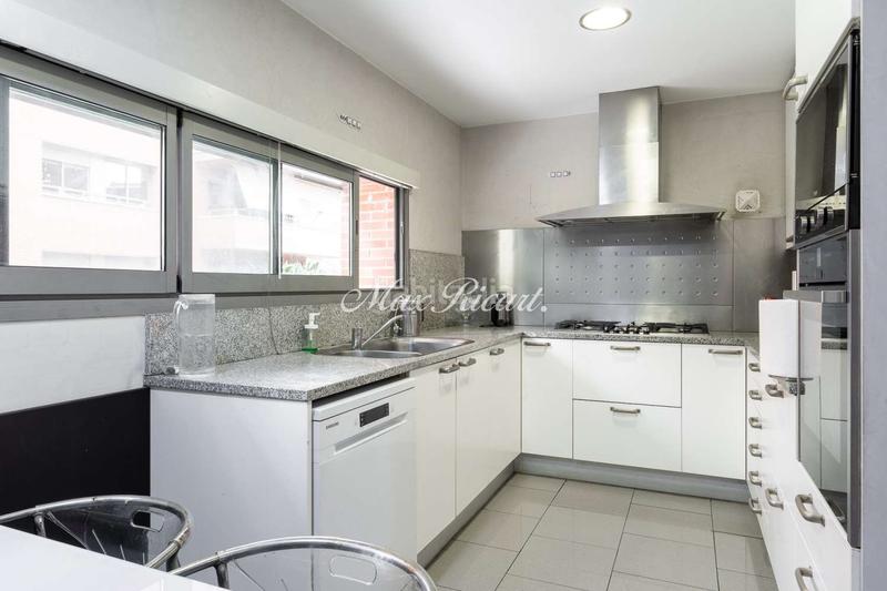 Foto cd6a8040-5da1-4049-9631-7c03f4245b36. Alquiler piso alquiler de piso en calle de can ràbia. en Barcelona