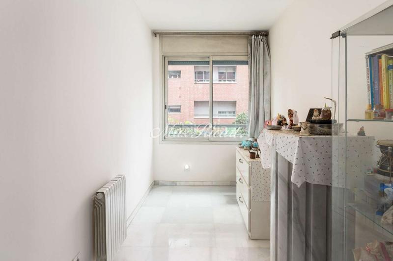 Foto 5d21122a-3a62-4b43-8611-c8699c2f3865. Location appartement avec chauffage parking dans Tres Torres Barcelona