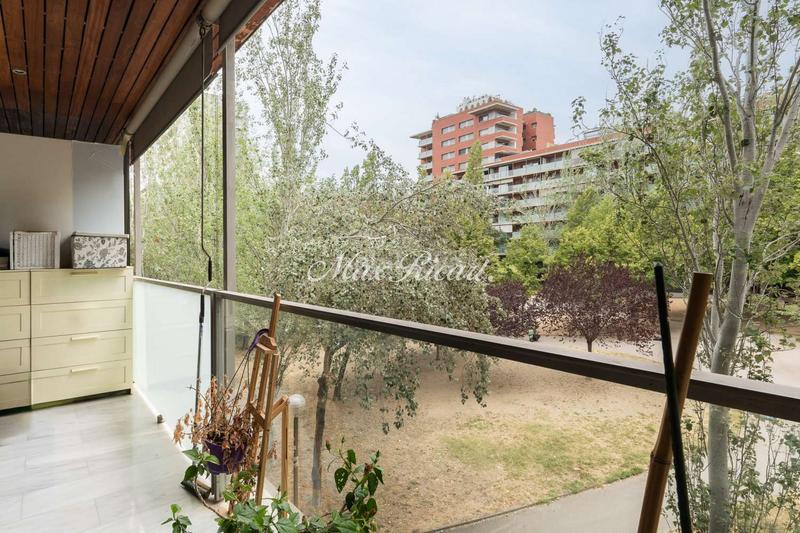 Foto 9966b22f-cc67-4f82-92c8-a7f679a1a717. Location appartement avec chauffage parking dans Tres Torres Barcelona