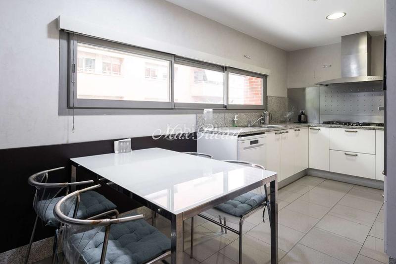 Foto 81814b56-6aff-4a46-9f5b-54ac7c24c721. Miete etagenwohnung mit heizung parking in Tres Torres Barcelona