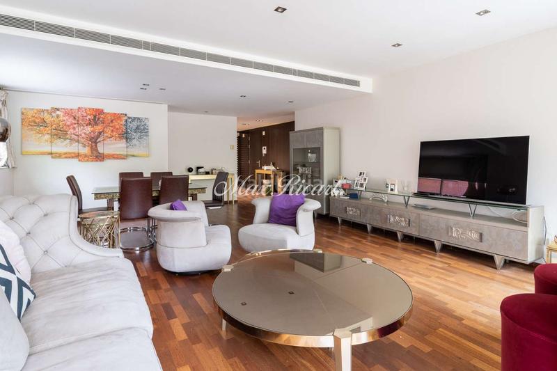 Foto cb64f859-402b-4682-86b7-d630d6ddda62. Rent flat with heating parking in Tres Torres Barcelona