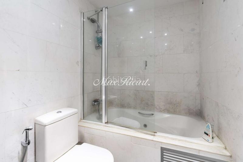 Foto f4f8b207-6baa-445f-b1a0-acb61f4866fb. Rent flat with heating parking in Tres Torres Barcelona
