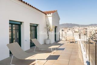 Alquiler Ático  N/a. Luminoso ático con terraza en eixample dret