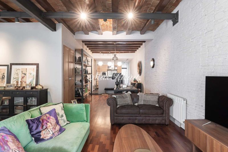 Foto 13a31fdc-477a-4f4d-871f-6c154786f129. Pis amb calefacció a St. Pere - Sta. Caterina - El Born Barcelona