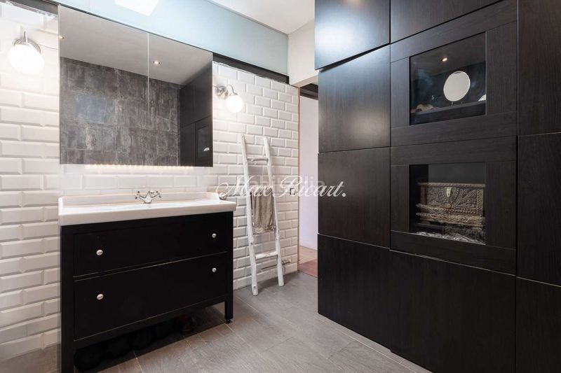 Foto 961b4bbb-36f8-4b0b-b0c4-629d1bf67062. Pis amb calefacció a St. Pere - Sta. Caterina - El Born Barcelona