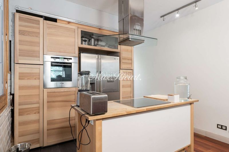 Foto f8cf4316-c8f3-4c83-9cc4-d385b9794972. Pis amb calefacció a St. Pere - Sta. Caterina - El Born Barcelona