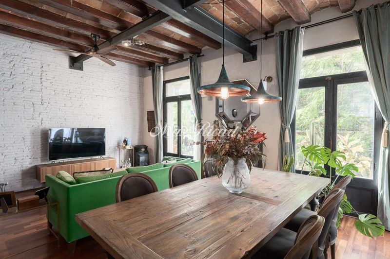 Foto fc95ddc1-22ba-41dc-a221-47a30b64e5b5. Pis amb calefacció a St. Pere - Sta. Caterina - El Born Barcelona