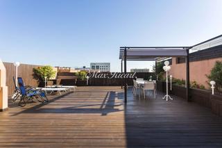 Attique à Barri de les Corts. Ático con terraza