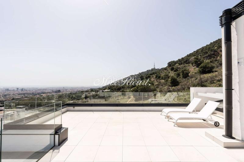 Foto aa0aadc3-f274-475e-bfd3-73cdb2234866. Affitto casa con riscaldamento parcheggio piscina in Barcelona