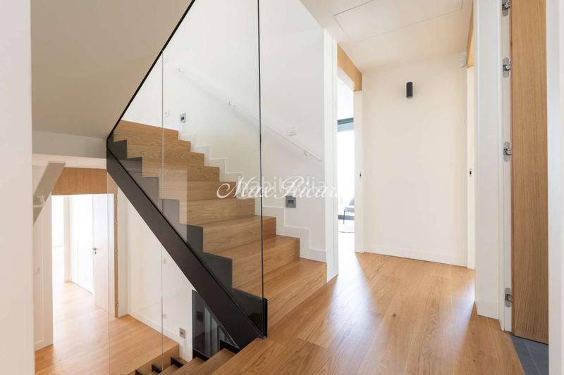 Foto c6095ec9-e8bb-453c-81d9-a5cea80d483e. Alquiler casa increíble casa con piscina privada en sarriá en Barcelona